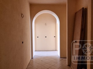Bilocale in Vendita a Verona, 175'000€, 75 m²