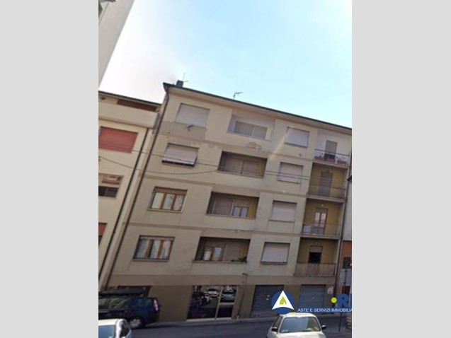 Quadrilocale in Vendita a Pontedera, 84'656€, 126 m²