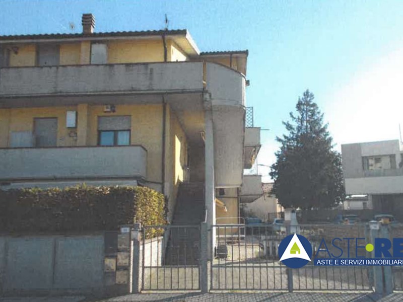Quadrilocale in Vendita a Santa Maria a Monte, 51'250€, 68 m²