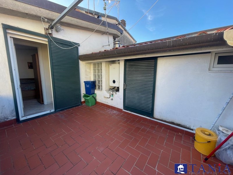 Casa Semi Indipendente in Vendita a Carrara, 230'000€, 100 m²