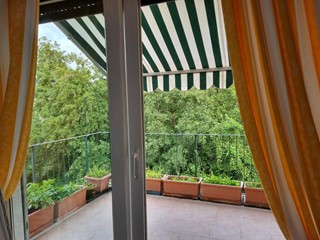 Appartamento in Vendita a Massa, zona Marina di Massa, 450'000&euro;, 92 m², arredato, con Box