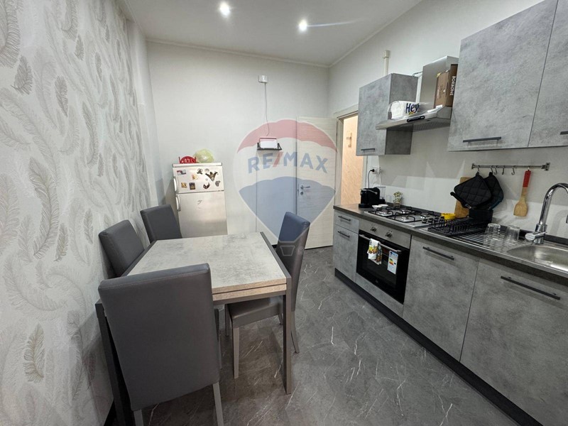 Appartamento in Vendita a Catania, 139'000&euro;, 95 m²