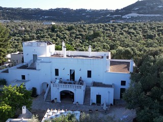 Rustico in Vendita a Fasano, 2'500'000€, 890 m²