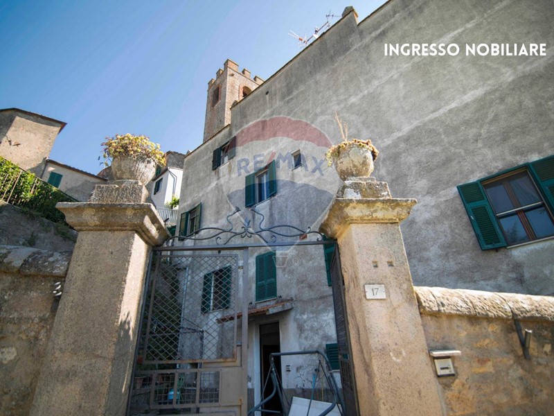 Casa Indipendente in Vendita a Roccastrada, 130'000€, 237 m²