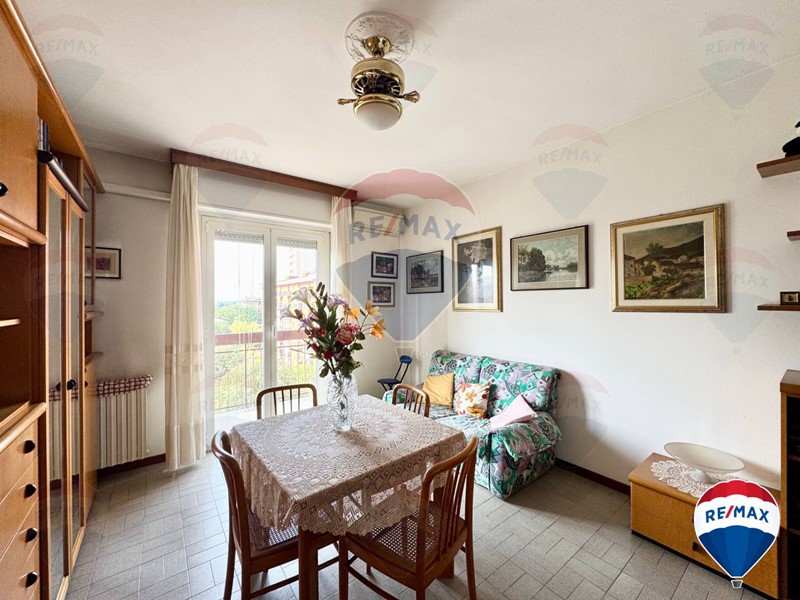 Bilocale in Vendita a Milano, 223'000€, 70 m²