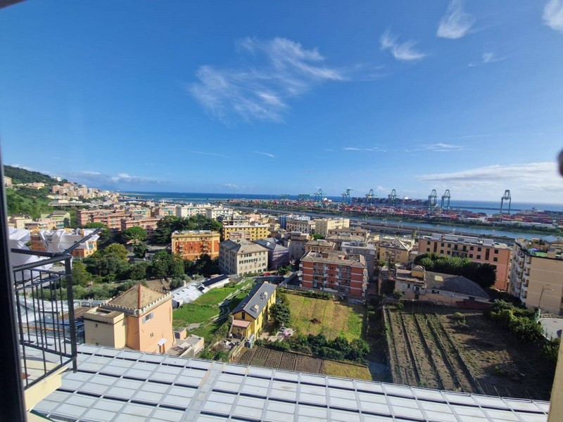 Appartamento in Vendita a Genova, 86'000€, 55 m²