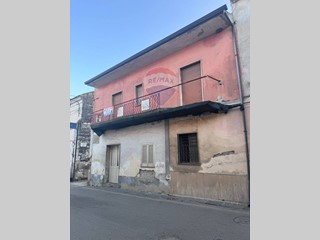Trilocale in Vendita a Carinola, 29'000€, 100 m²