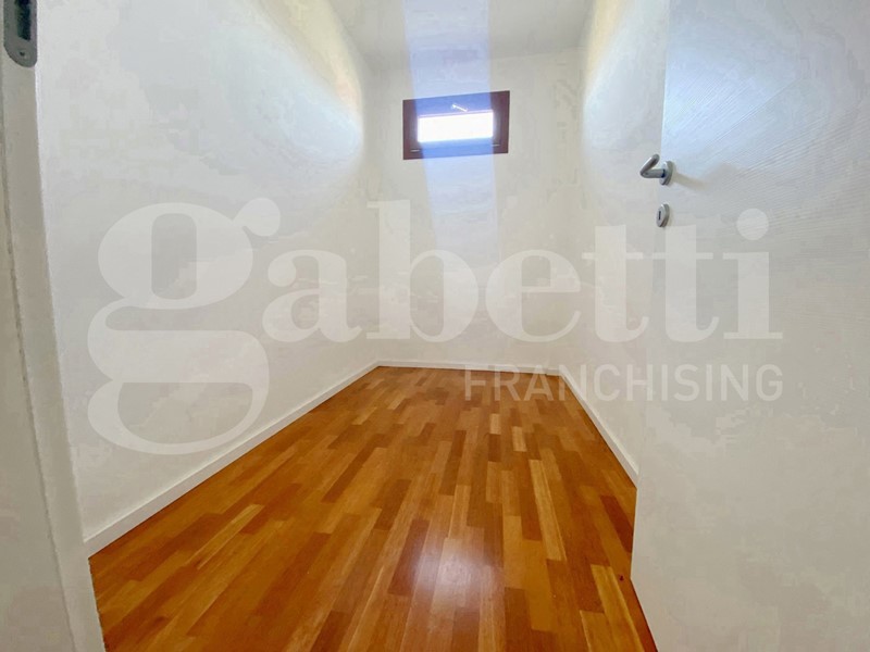 Casa Indipendente in Vendita a Sassari, 360'000€, 130 m²