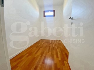 Casa Indipendente in Vendita a Sassari, 360'000€, 130 m²