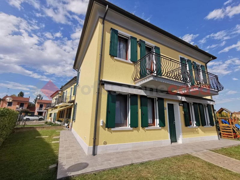 Villetta a schiera in Vendita a Gazzo Veronese, 239'000€, 135 m²