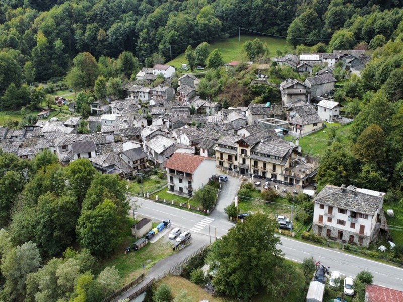 Appartamento in Vendita a Lemie, 17'000€, 90 m², arredato, con Box