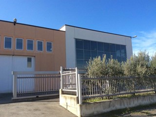 Attività commerciale in Vendita a Orbetello, 1'300'000€, 1600 m²