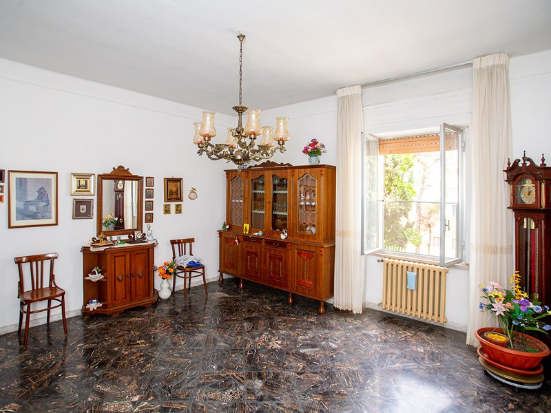 Appartamento in Vendita a Andria, 120'000€, 90 m², arredato