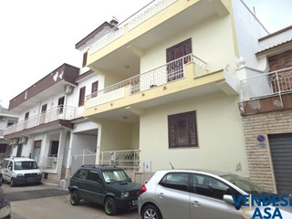 Casa Indipendente in Vendita a Adelfia, 225'000€, 195 m²