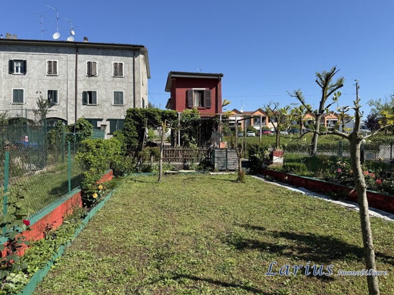 Casa Indipendente in Vendita a Merone, 95'000€, 65 m²