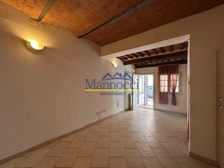 Trilocale in Vendita a Cascina, 145'000&euro;, 75 m², arredato
