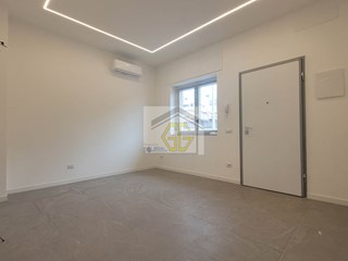 Trilocale in Vendita a Pomezia, zona Torvajanica, 139'000€, 65 m²
