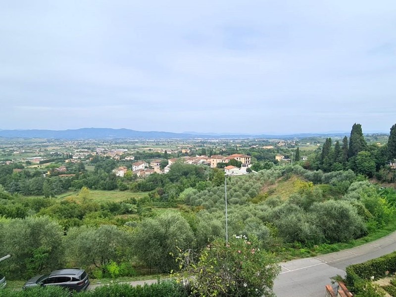 Villetta a schiera in Vendita a San Miniato, 290'000€, 246 m²