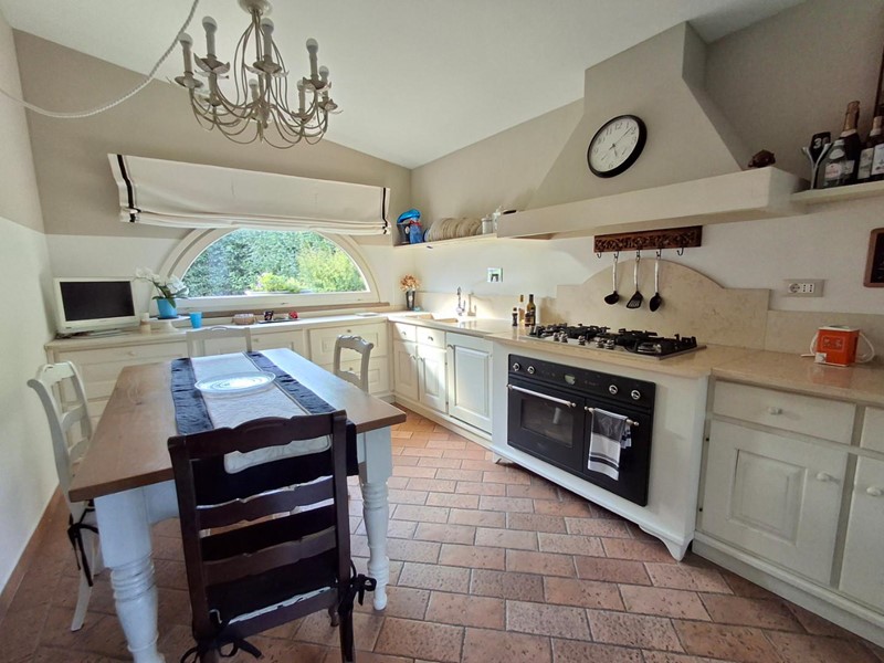 Casa Indipendente in Vendita a Montelupo Fiorentino, 380'000€, 170 m²