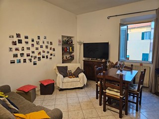 Trilocale in Vendita a Livorno, 157'000€, 82 m², arredato