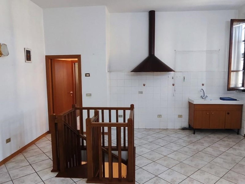 Quadrilocale in Vendita a Montopoli in Val d'Arno, zona San Romano, 95'000€, 70 m²