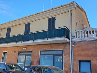 Trilocale in Vendita a Rosignano Marittimo, zona Rosignano Solvay, 120'000€, 65 m²