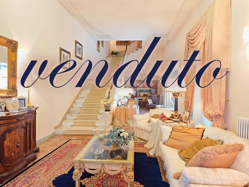 Appartamento in Vendita a Ponsacco, 330'000&euro;, 418 m², arredato