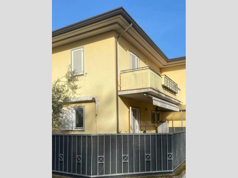 Trilocale in Vendita a Massa, zona Marina di Massa, 239'000&euro;, 70 m²