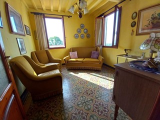 Casa Semi Indipendente in Vendita a Capannori, zona Matraia, 150'000€, 250 m², con Box