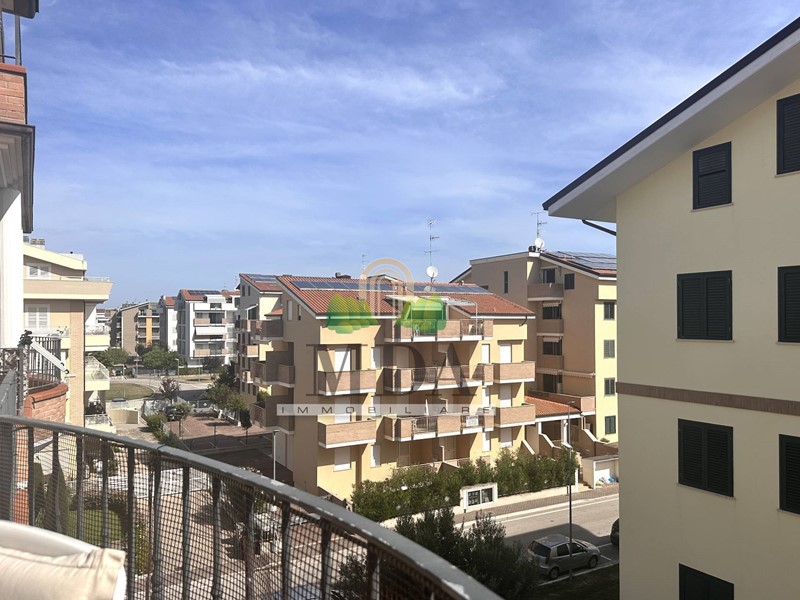 Appartamento in Vendita a Tortoreto, 330'000€, 120 m²
