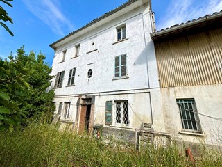 Casa Indipendente in Vendita a Castellazzo Bormida, 55'000€, 200 m²