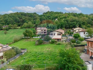 Terreno edificabile in Vendita a Calestano, 70'000&euro;, 948 m²