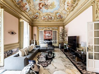 Attico in Vendita a Catania, 899'000&euro;, 430 m²