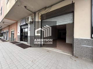 Immobile commerciale in Affitto a Melito di Napoli, 650€, 70 m²