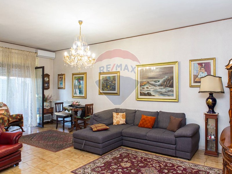 Appartamento in Vendita a San Giovanni la Punta, 139'000&euro;, 130 m²