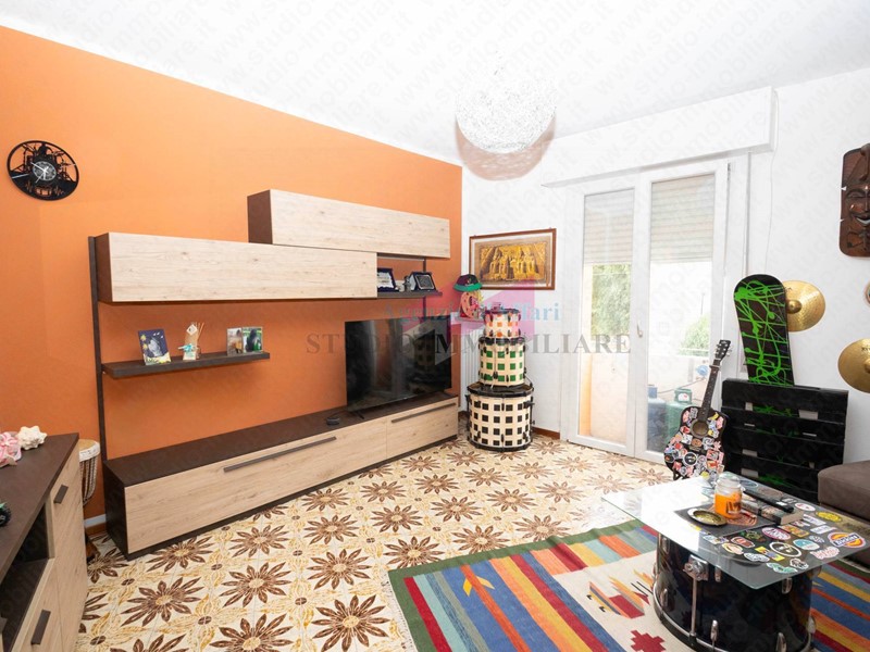 Quadrilocale in Vendita a Bergantino, 60'000€, 96 m²