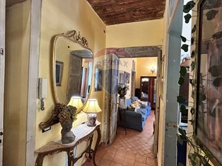 Appartamento in Vendita a Salerno, 595'000&euro;, 253 m²