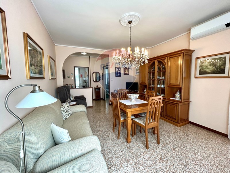 Trilocale in Vendita a Costa Volpino, 105'000€, 90 m²