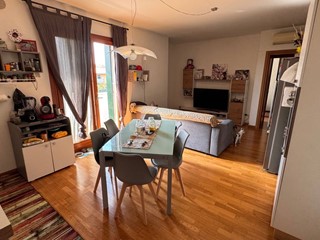 Trilocale in Vendita a Treviso, 140'000€, 90 m²