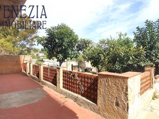 Quadrilocale in Vendita a Sciacca, 120'000€, 150 m²