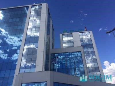Ufficio in Affitto a Cinisello Balsamo, 9'400€, 705 m²