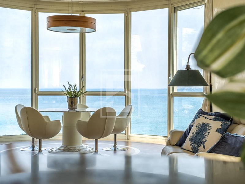 Villa in Vendita a Desenzano del Garda, 1'650'000€, 450 m²