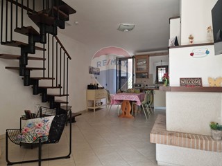 Casa Semi Indipendente in Vendita a Sulmona, 62'000€, 86 m²