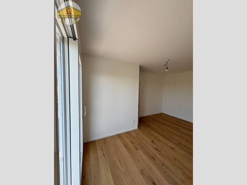 Casa Semi Indipendente in Affitto a Volpago del Montello, 1'500€, 200 m²