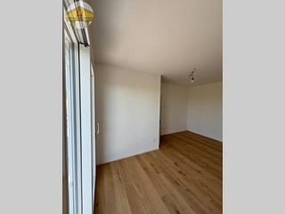 Casa Semi Indipendente in Affitto a Volpago del Montello, 1'500€, 200 m²