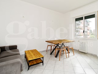 Bilocale in Vendita a Milano, 263'000€, 65 m²