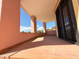 Villa in Vendita a Bracciano, 375'000€, 180 m²