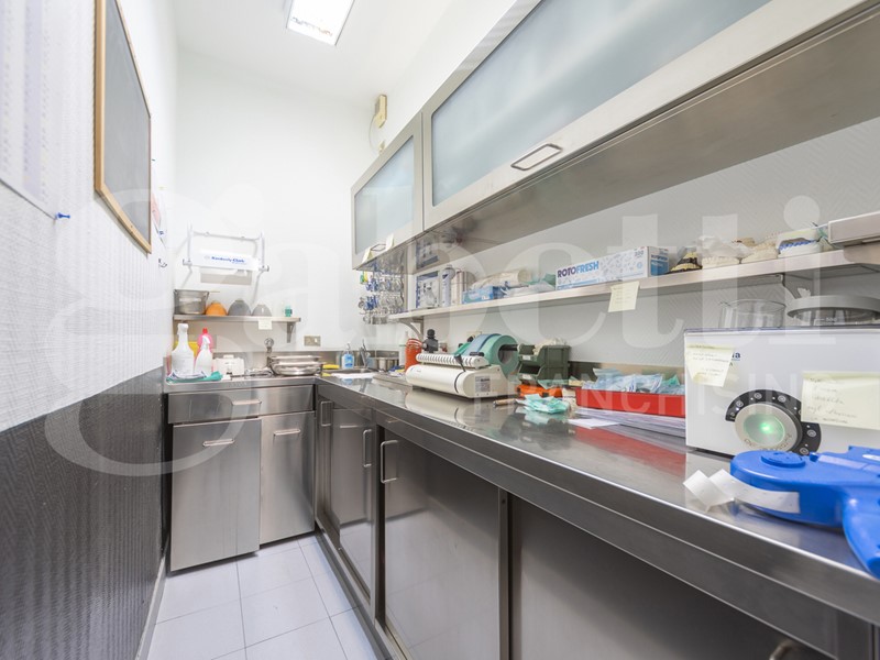 Ufficio in Vendita a Milano, 350'000€, 78 m²