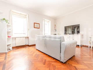 Trilocale in Vendita a Carate Brianza, 208'000€, 119 m²