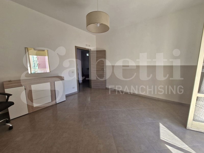 Quadrilocale in Vendita a Palermo, 155'000€, 120 m²